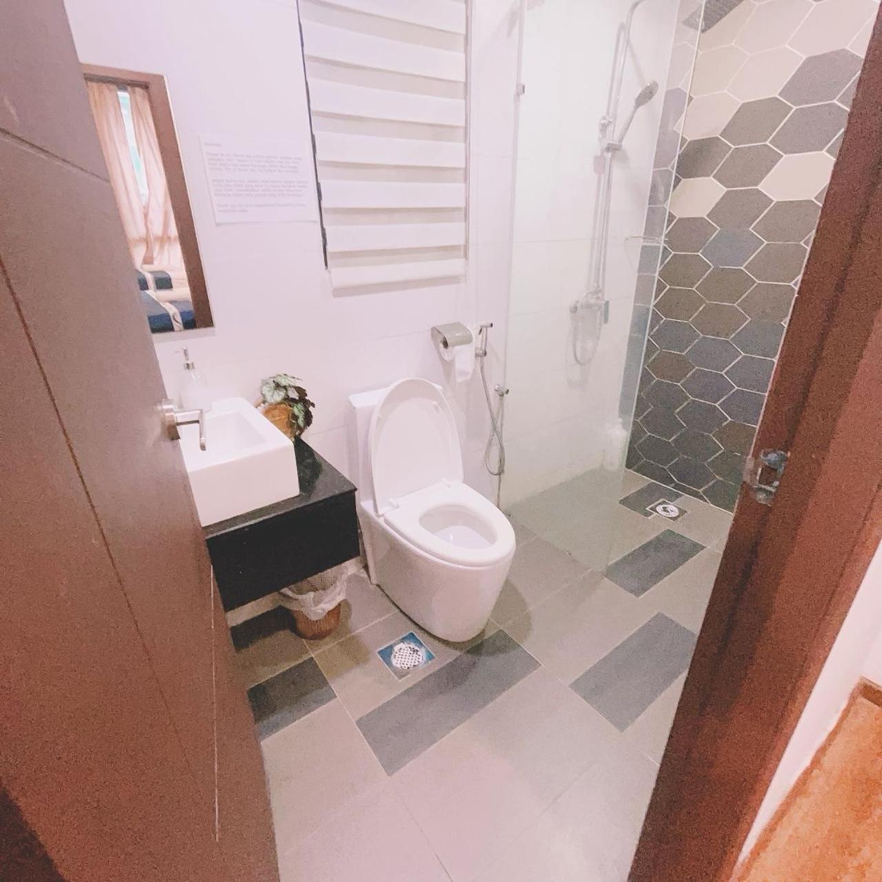Vivacity Megamall Jazz Suites ,2-8 Pax , 3 Br Kuching